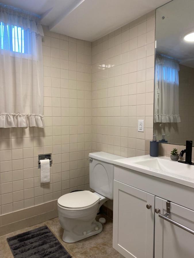 Private Room Lakeview House- Westmount Moncton Buitenkant foto