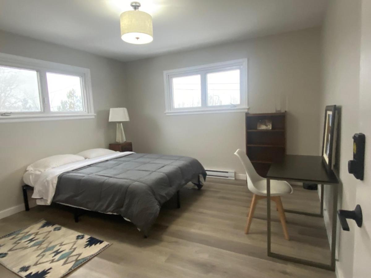Private Room Lakeview House- Westmount Moncton Buitenkant foto