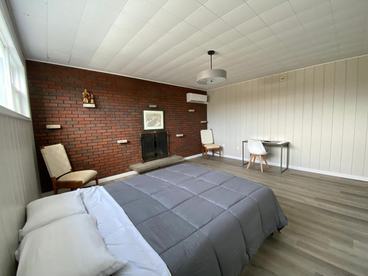 Private Room Lakeview House- Westmount Moncton Buitenkant foto